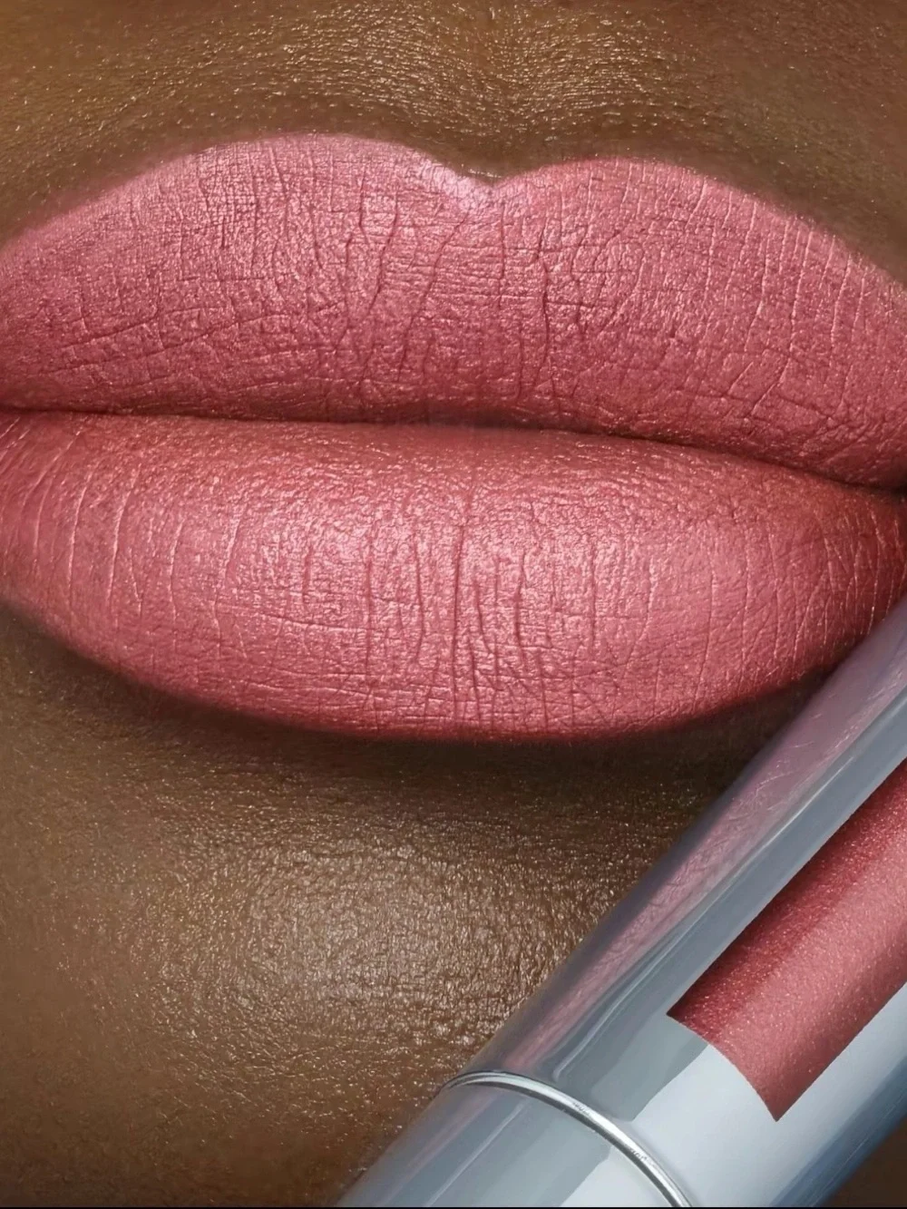 Creamy Metallic Pink Lipstick — Radiant Pink Finish